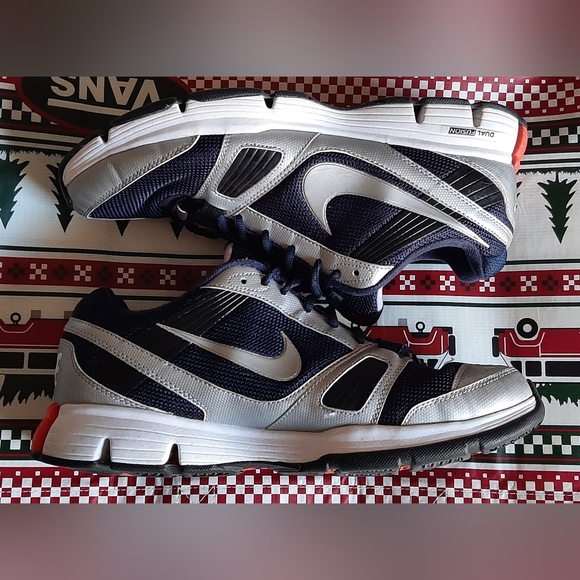 Nike Dual Fusion Trail Running Shoes - Picture 7 of 16